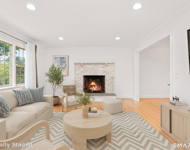 310 Main Street - Photo Thumbnail 3