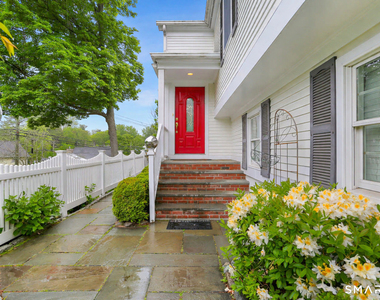 310 Main Street - Photo Thumbnail 2