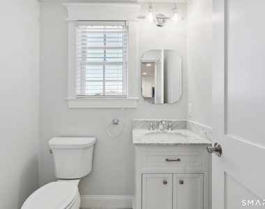 138 Deer Hill Avenue - Photo Thumbnail 3