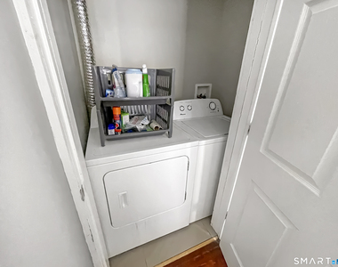 258 Nicoll Street - Photo Thumbnail 13