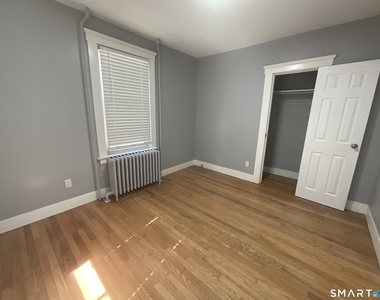 64 Saint Mary Street - Photo Thumbnail 8