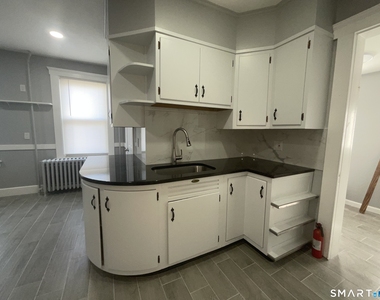 64 Saint Mary Street - Photo Thumbnail 6