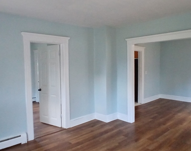 82 Wolcott Avenue - Photo Thumbnail 6
