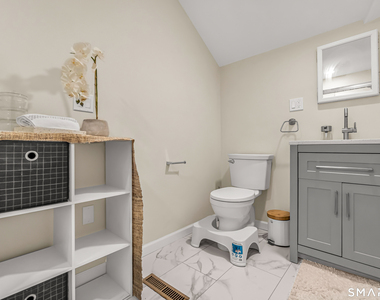 462 Glendale Avenue - Photo Thumbnail 15