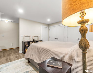 462 Glendale Avenue - Photo Thumbnail 21