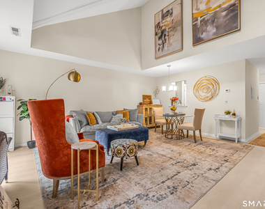 462 Glendale Avenue - Photo Thumbnail 6