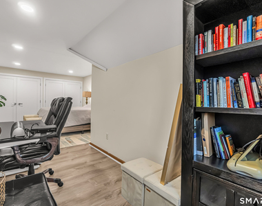 462 Glendale Avenue - Photo Thumbnail 23