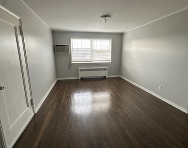 114 Hillcrest Avenue - Photo Thumbnail 3