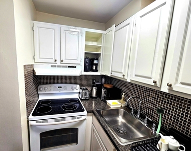 100 York Street - Photo Thumbnail 12