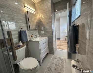 198 Montauk Avenue - Photo Thumbnail 7