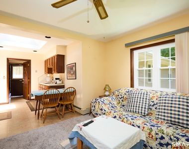 15 Harvester Road - Photo Thumbnail 5