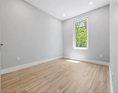 809 midwood st - Photo Thumbnail 4