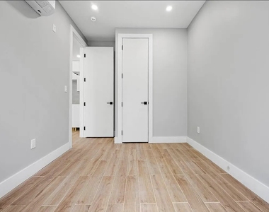 809 midwood st - Photo Thumbnail 5