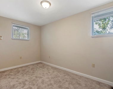 8966 Knoll Street - Photo Thumbnail 12