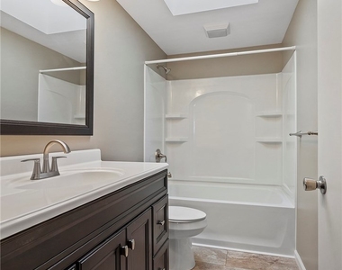 8966 Knoll Street - Photo Thumbnail 10