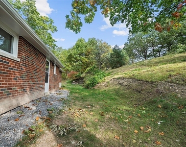 8966 Knoll Street - Photo Thumbnail 20