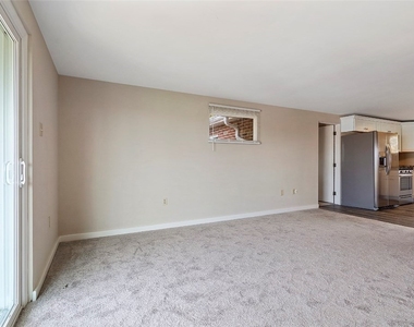 8966 Knoll Street - Photo Thumbnail 6