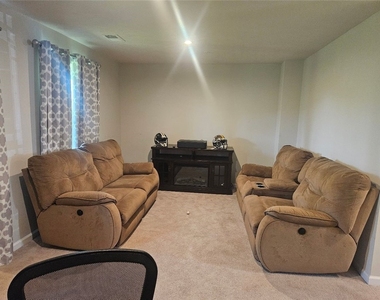 2027 Cade Drive - Photo Thumbnail 2