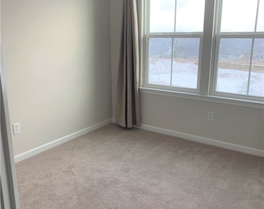 2027 Cade Drive - Photo Thumbnail 12