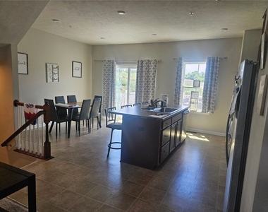 2027 Cade Drive - Photo Thumbnail 7