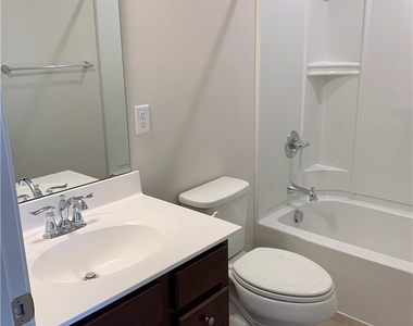 2027 Cade Drive - Photo Thumbnail 11