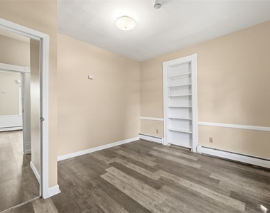 678 Gregg Ave - Photo Thumbnail 18