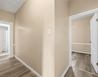 678 Gregg Ave - Photo Thumbnail 14