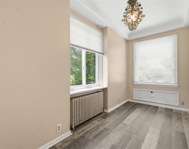 678 Gregg Ave - Photo Thumbnail 13