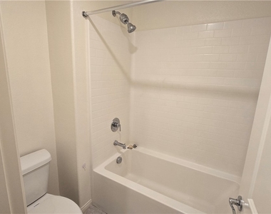 7647 Duran Harbor Lane - Photo Thumbnail 50