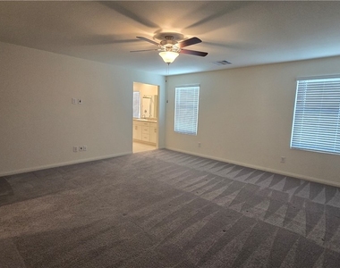 7647 Duran Harbor Lane - Photo Thumbnail 37