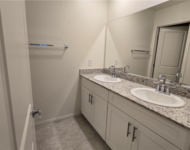 7647 Duran Harbor Lane - Photo Thumbnail 48