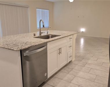 7647 Duran Harbor Lane - Photo Thumbnail 22