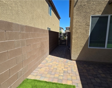 7647 Duran Harbor Lane - Photo Thumbnail 28