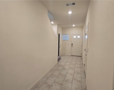 7647 Duran Harbor Lane - Photo Thumbnail 4