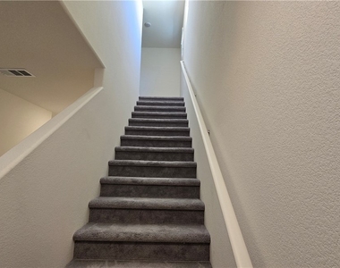 7647 Duran Harbor Lane - Photo Thumbnail 30