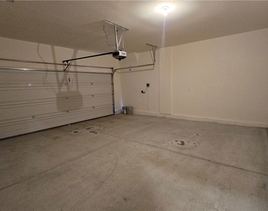 7647 Duran Harbor Lane - Photo Thumbnail 3