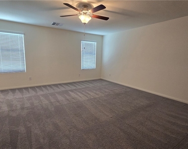 7647 Duran Harbor Lane - Photo Thumbnail 36