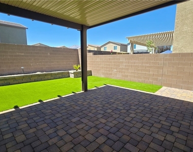 7647 Duran Harbor Lane - Photo Thumbnail 24