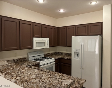 2581 Leighton Avenue - Photo Thumbnail 7