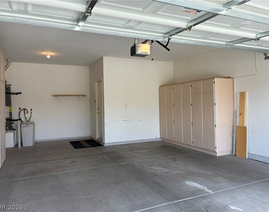 2581 Leighton Avenue - Photo Thumbnail 15