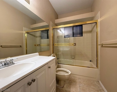 1403 Santa Margarita Street - Photo Thumbnail 11