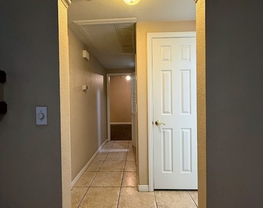 1403 Santa Margarita Street - Photo Thumbnail 9