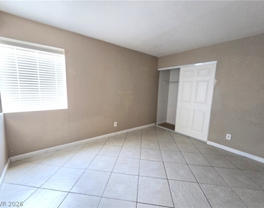 2882 Sandyfalls Way - Photo Thumbnail 12