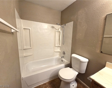 2882 Sandyfalls Way - Photo Thumbnail 8