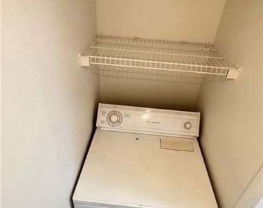2300 E Silverado Ranch Bl Boulevard - Photo Thumbnail 10