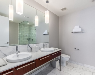 4471 Dean Martin Drive - Photo Thumbnail 22