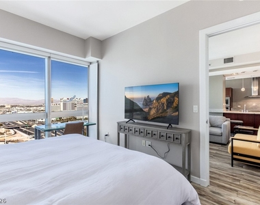4471 Dean Martin Drive - Photo Thumbnail 20