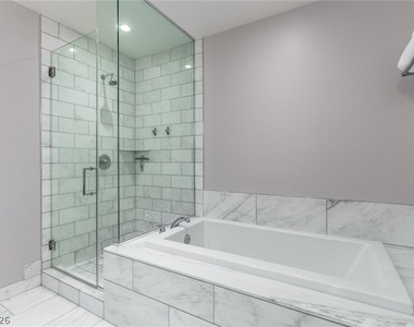 4471 Dean Martin Drive - Photo Thumbnail 23