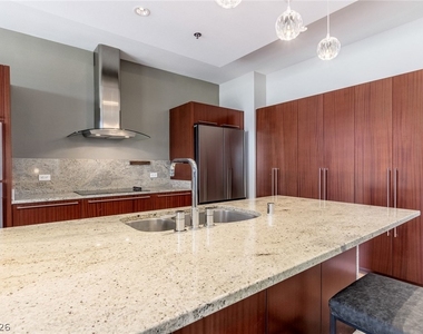 4471 Dean Martin Drive - Photo Thumbnail 12