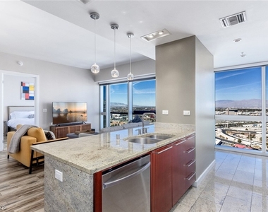 4471 Dean Martin Drive - Photo Thumbnail 17